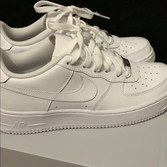 Nike Shoes - Nike Air Force 1
